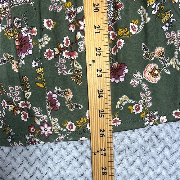 FYVE Paisley Floral Pleated Front Stretch Green Blouse Top Size L Ruffle Sleeve - Picture 8 of 8